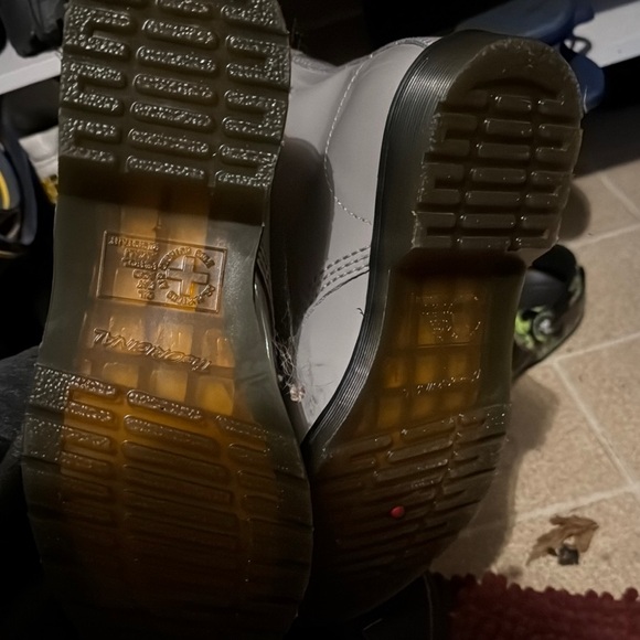 Doc Martens - Picture 4 of 5